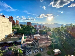 Apartment, 2 Bedrooms (306) | Balcony view