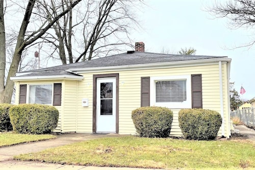 High - Family Neighborhood, Pet Friendly