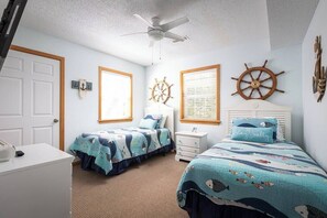 5 camere, una scrivania, ferro/asse da stiro, culla da viaggio