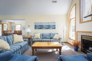 TV, DVD player, books, offices - Oceanside in Corolla Light w/ Pool, Walk to Beach (Corolla)