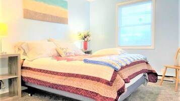 2 bedrooms, desk, iron/ironing board, travel crib