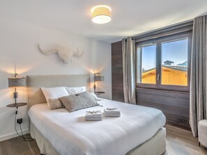 3 室のベッドルーム、WiFi、ベッドシーツ