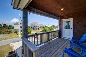 Property grounds - Budget Modern 1 BRM/1 bath (Avon)