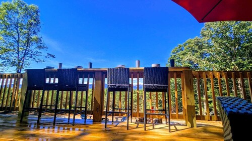  Sparrow Hawk Nest- Luxury Mountain View Tiny Home! 