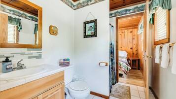 Towels, soap, shampoo, toilet paper