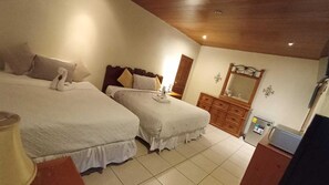 Deluxe Double Room - Kartagus Futura (San Salvador)