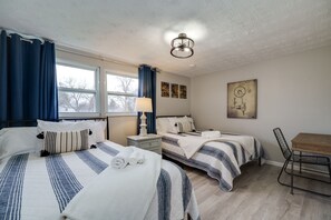4 bedrooms, desk, iron/ironing board, travel crib