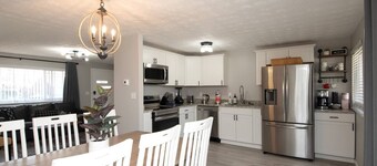 Central Location-Patio-Fenced Yard-Pet Friendly