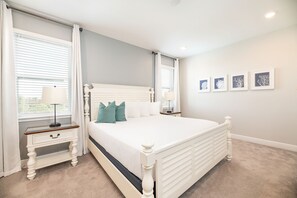 5 camere, una scrivania, ferro/asse da stiro, culla da viaggio