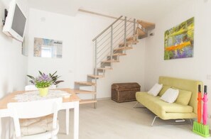 Living area - Little Lea's house independent solution (Napoli)