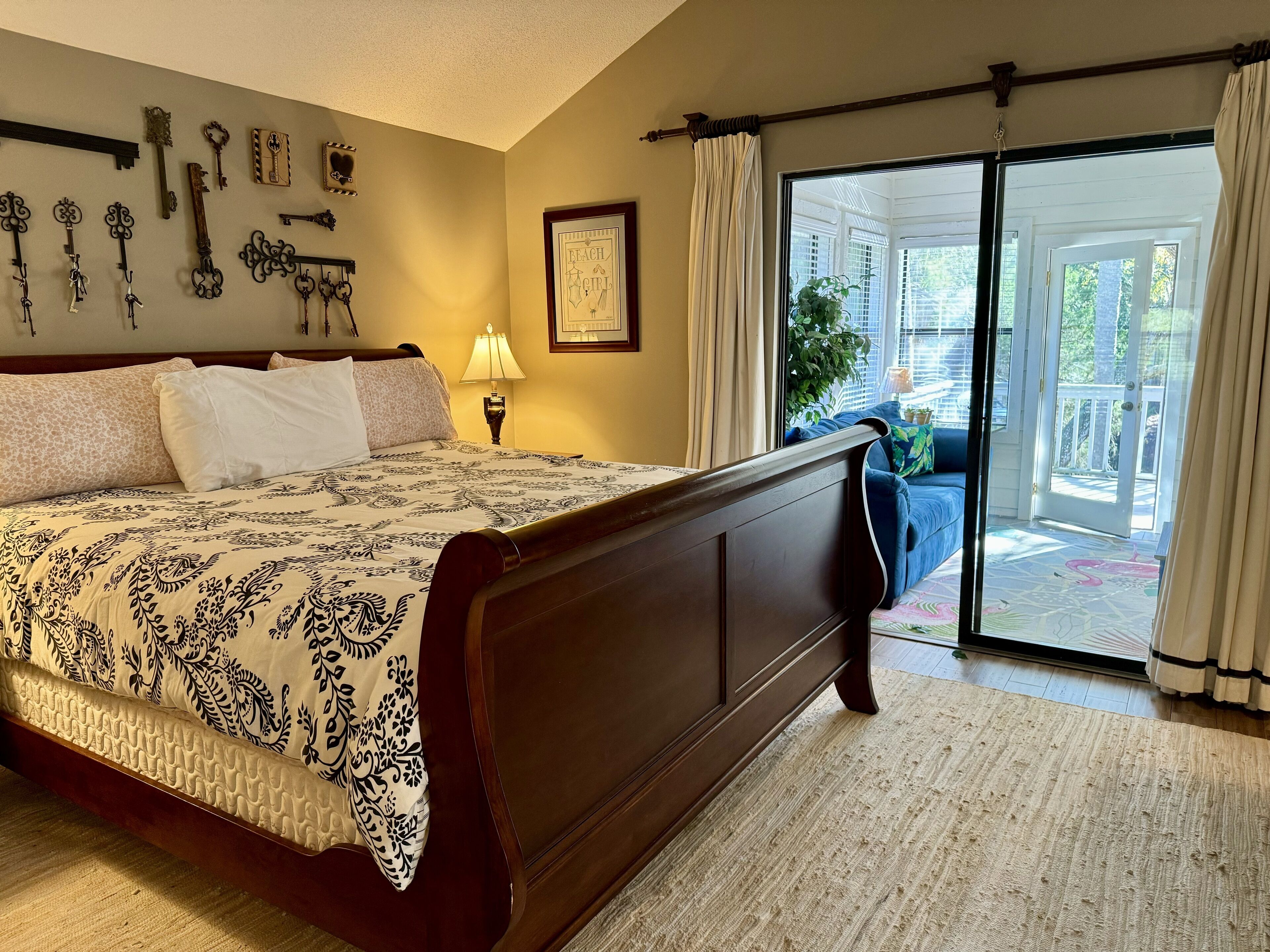 3 bedrooms, iron/ironing board, free WiFi, bed sheets