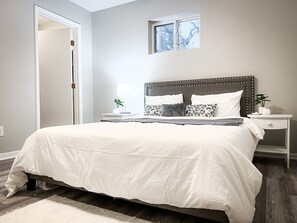 1 bedroom, desk, free WiFi, bed sheets