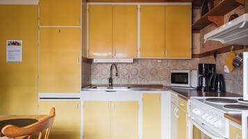 Fridge, microwave, oven, toaster