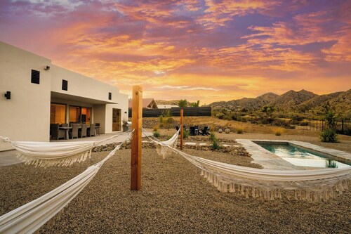 Stardust Luxe - In ground Pool - Spa - Fire Pit - Mountain Views - EV Charger