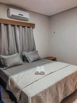 3 bedrooms, free WiFi, bed sheets - Chill House (Cruz)