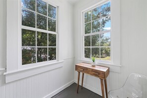 Interior - Luxury Home— Midtown; Huge Backyard; Mardi Gras (Mobile)