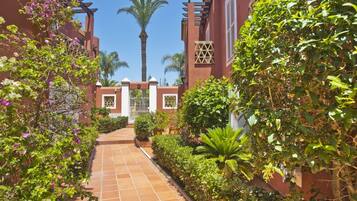 Enceinte de lâhĂ©bergement