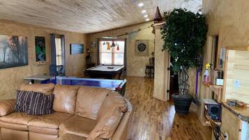 TV connectée, cheminée