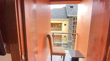 Kamar Basic | Teras/patio