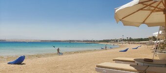 1 Bed Apartment with Public Pool, HotTub & PetsOk