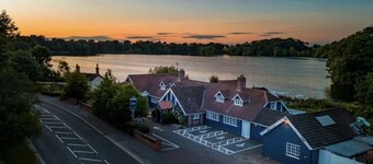 CentralEllesmere - Sleeps4 - Parking - PetFriendly