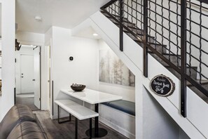 Dining - Bright 3BDR - Walk to Slopes or Park (Park City)