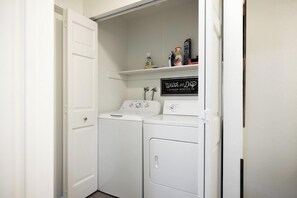 Interior - Bright 3BDR - Walk to Slopes or Park (Park City)