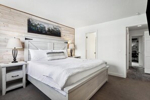 3 Schlafzimmer, Bügeleisen/Bügelbrett, WLAN, Bettwäsche