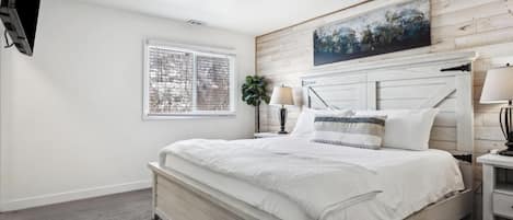 3 habitaciones, tabla de planchar con plancha, wifi y ropa de cama