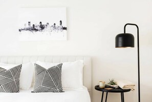 3 Schlafzimmer, Schreibtisch, Bügeleisen/Bügelbrett, WLAN
