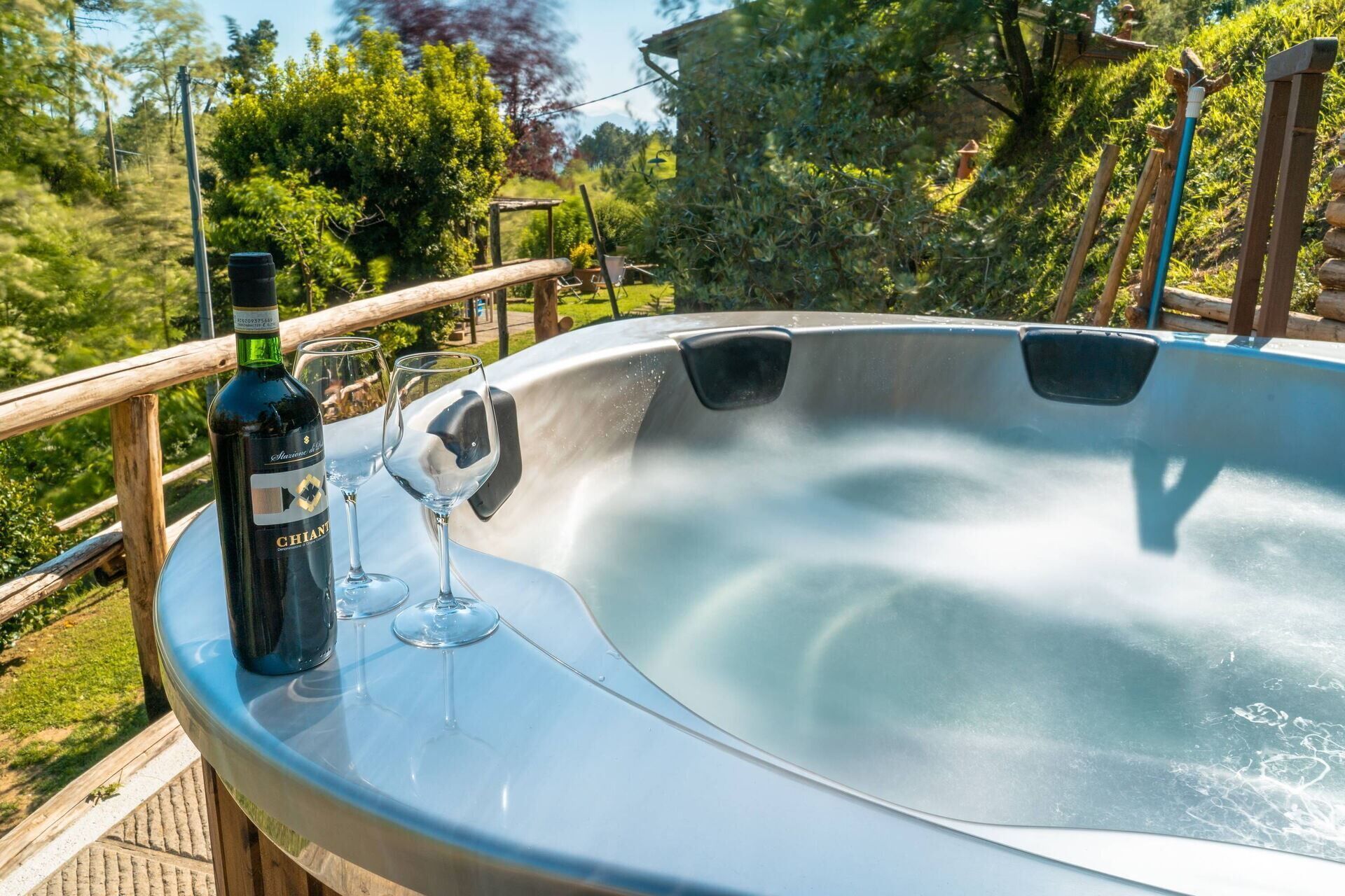 Outdoor spa tub
