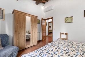 8 bedrooms, WiFi