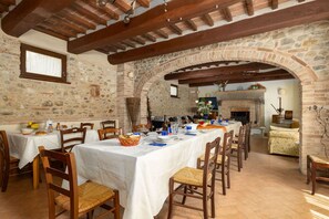 Dining - Casale Tiziano - Fighille ,Umbria (Fighille)