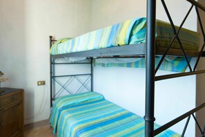 2 bedrooms