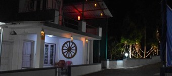 Luxury cottages in virajpet for Parties and gatherings