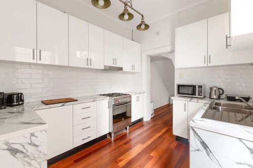 Quaint 3-Bed Heritage Home in the Heart of Sydney