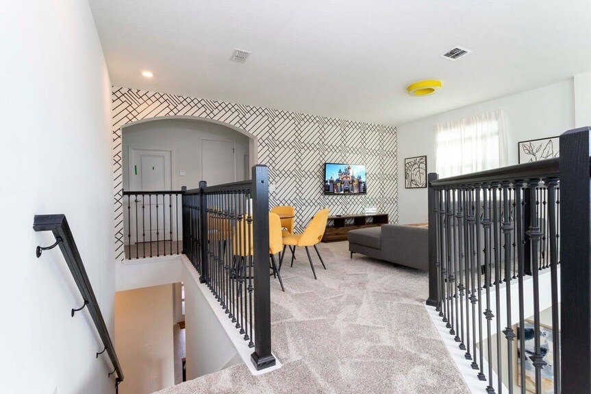 Chic 5br Home With Themed Rooms, Pool - Kissimmee, FL