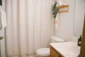 Hair dryer, towels - No. 102 Monthly Uptown Apartment (Duluth)