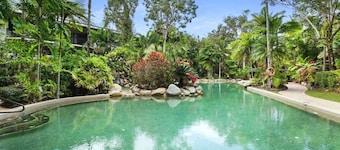 Trinity Links Resort- Luxury Tropical Retreat with Pools, Spa & Golf Course Views