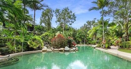 Trinity Links Resort- Luxury Tropical Retreat with Pools, Spa & Golf Course Views