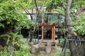 บริเวณภายนอก