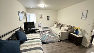 4 soverom, strykejern/-brett, wi-fi (inkludert) og sengetøy