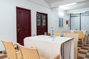 تناول الطعام