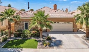 View of front of the casita/house