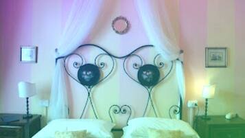 1 chambre, fer et planche Ă repasser, accĂšs Internet