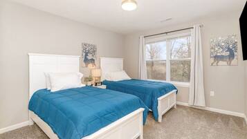 3 chambres, fer et planche à repasser, lit parapluie, Wi-Fi