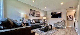 Remodeled 2 BDRM Ranch Attached Home Liberty, TWP