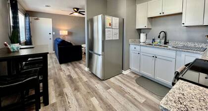 Sleek remodeled Design 2 Bed Trenton, OH Apartment