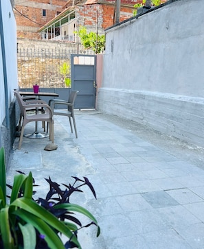 Front of property - GuestHouse EnSal (Berat)