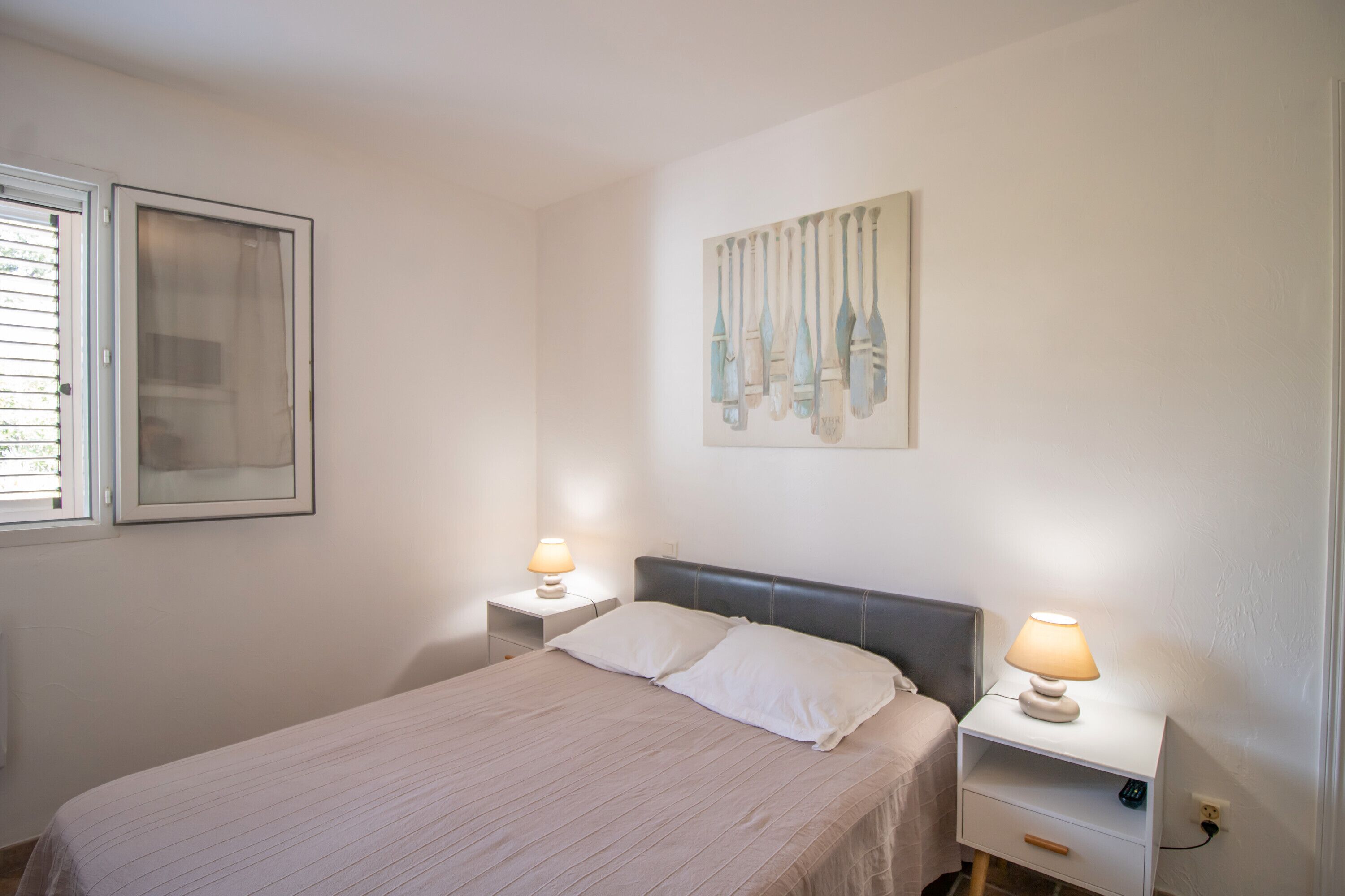 4 chambres, fer et planche à repasser, Wi-Fi gratuit, draps fournis